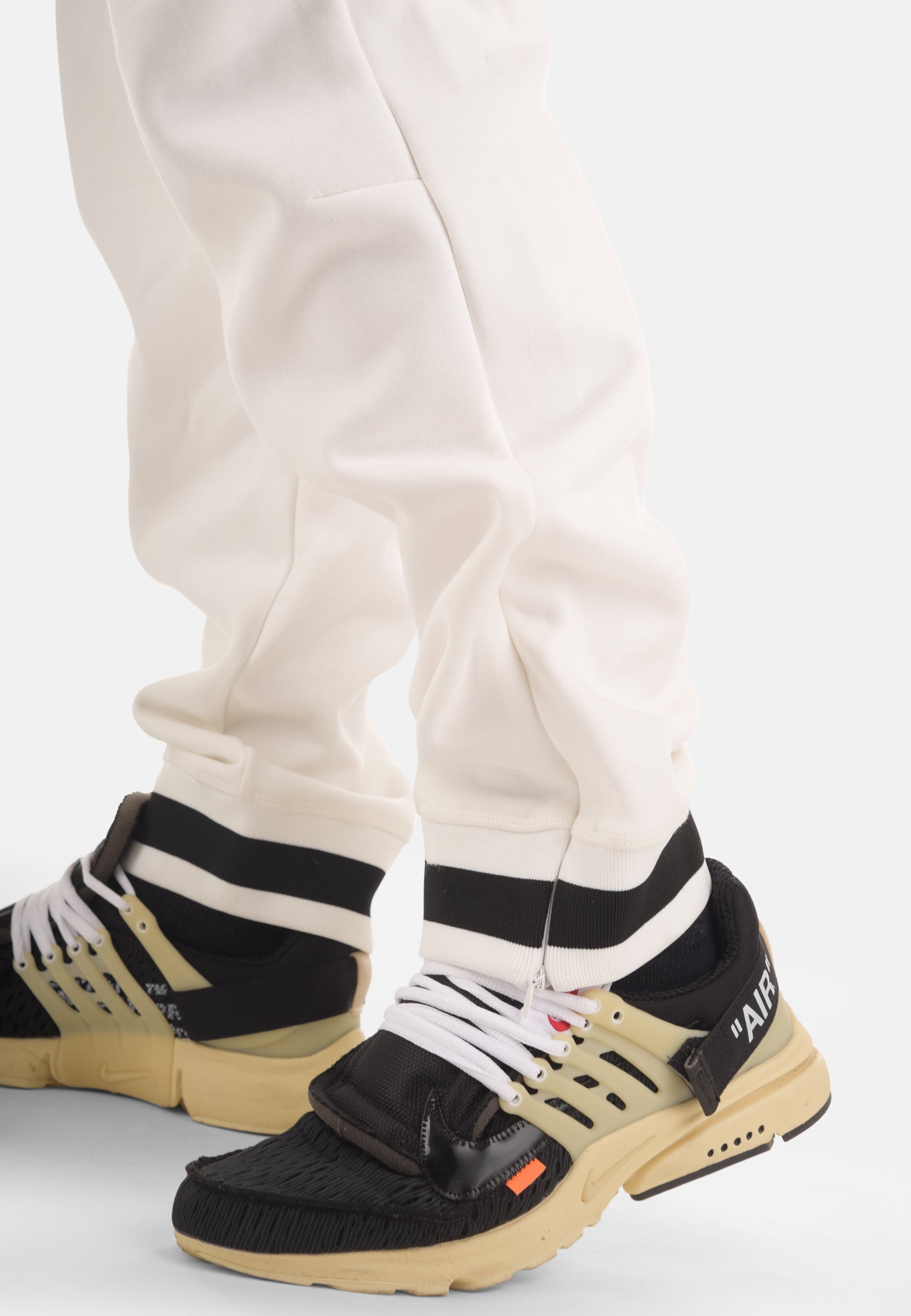 CASIUS Joggers